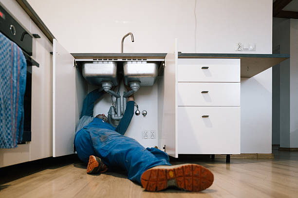 Professional Drain Cleaning technician working in Floydada, TX